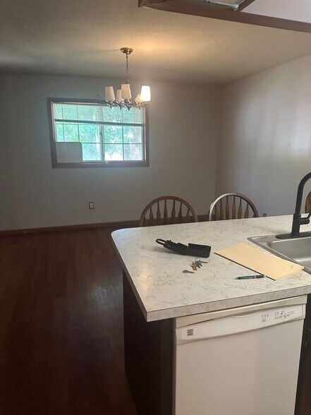 Building Photo - 225 Edgemoor Rd