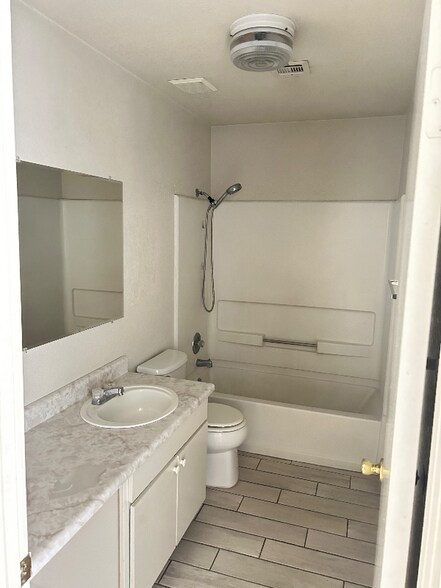 Building Photo - 220 N Jones St