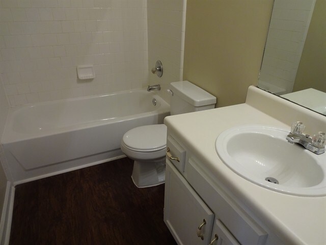 Building Photo - 115 Brookhaven Ln