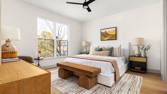 Building Photo - 4901 Gladeview Dr