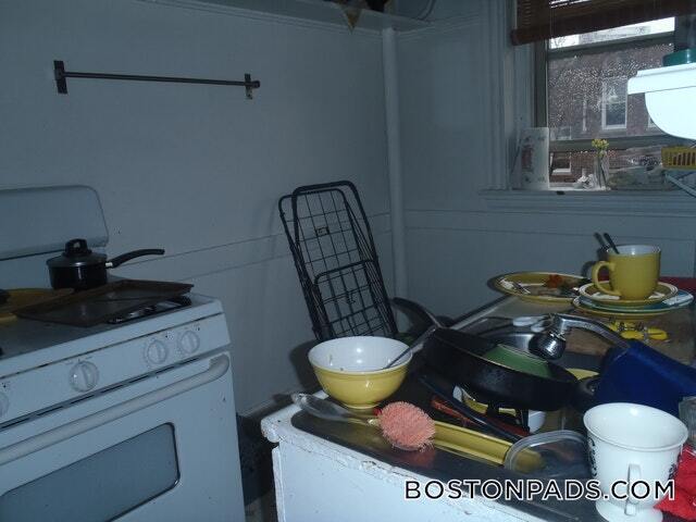 Building Photo - 55 Park Dr