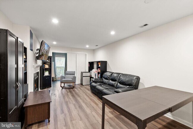 Building Photo - 10302 Appalachian Cir