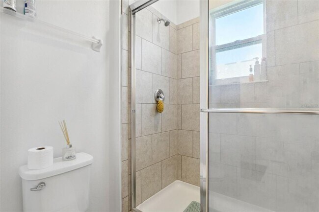 Building Photo - 5732 Skytop Dr