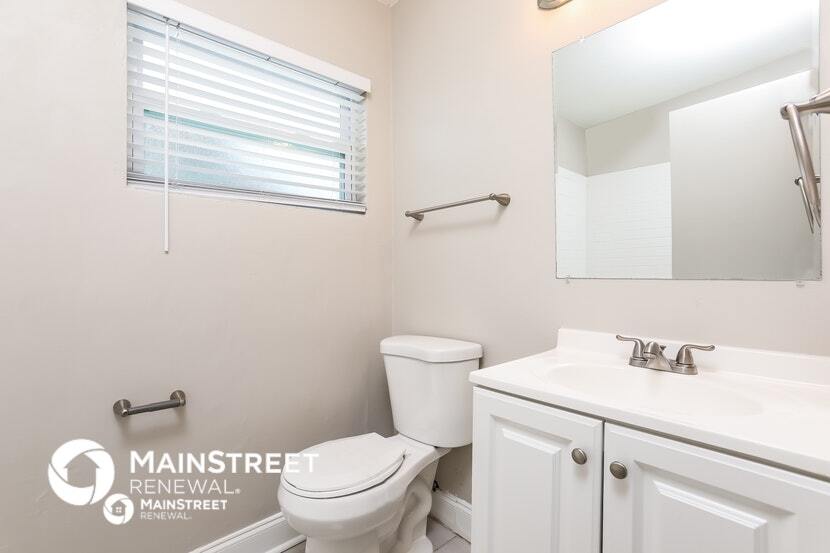 Building Photo - 6136 Bolling Dr