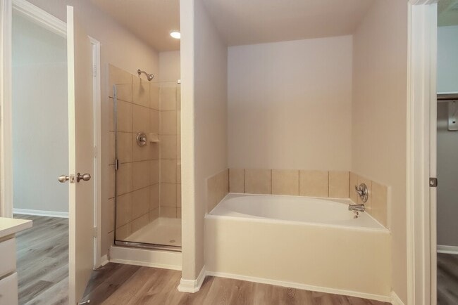 Building Photo - 16746 Warbler Dr