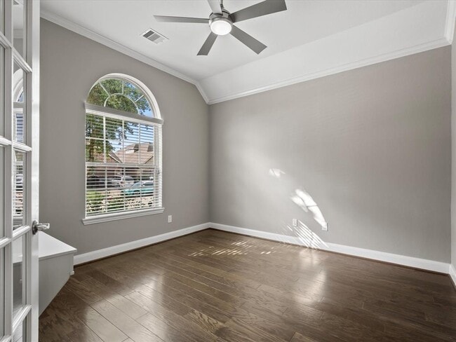Building Photo - 10938 Walts Run Ln