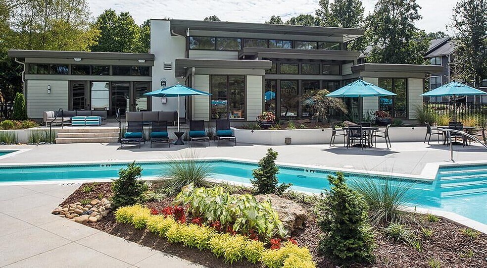 Building Photo - 3421 N Druid Hills Rd
