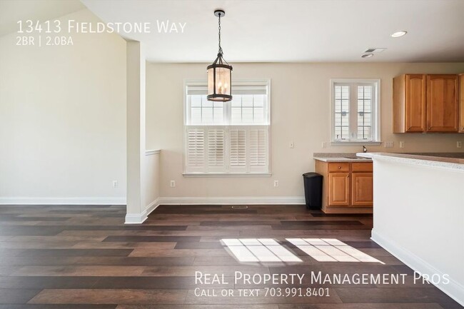 Building Photo - 13413 Fieldstone Way