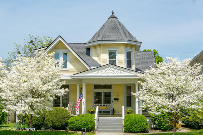 Building Photo - 1955 Deer Park Ave