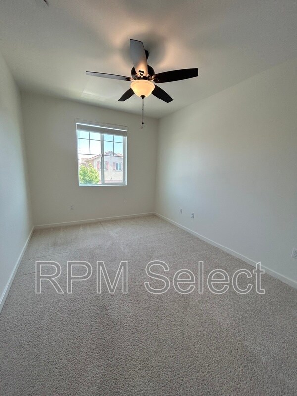 Building Photo - 1356 Jamboree Dr