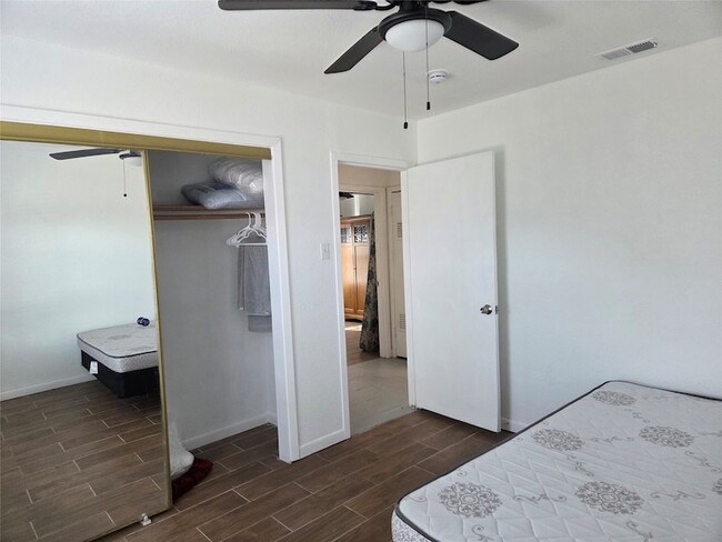 Building Photo - 2559 Valwood Pkwy