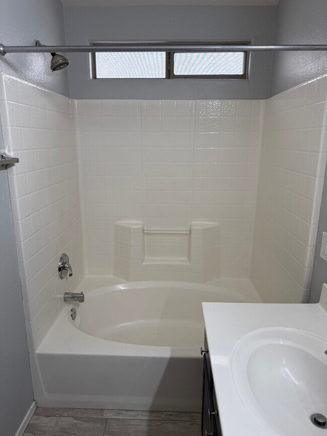 Primary Photo - 3972 E Timberline Rd