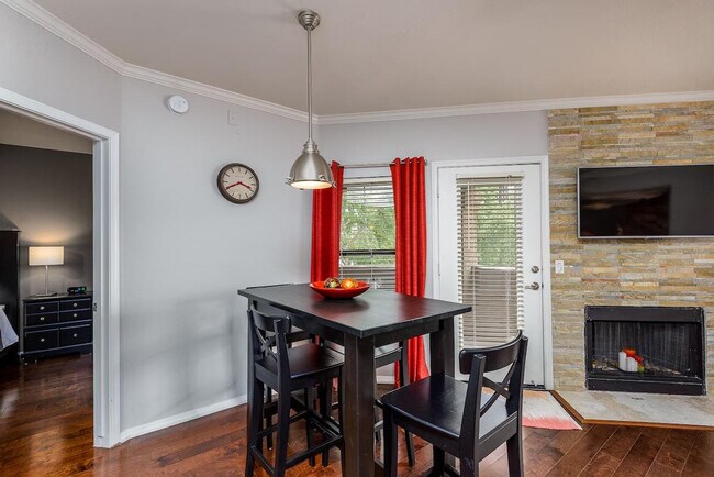 Building Photo - 15095 N Thompson Peak Pkwy