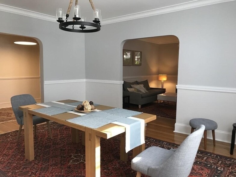 Building Photo - 237 Winchester St