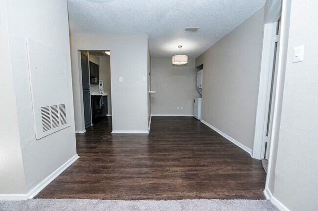 Dining Room - Peppermill