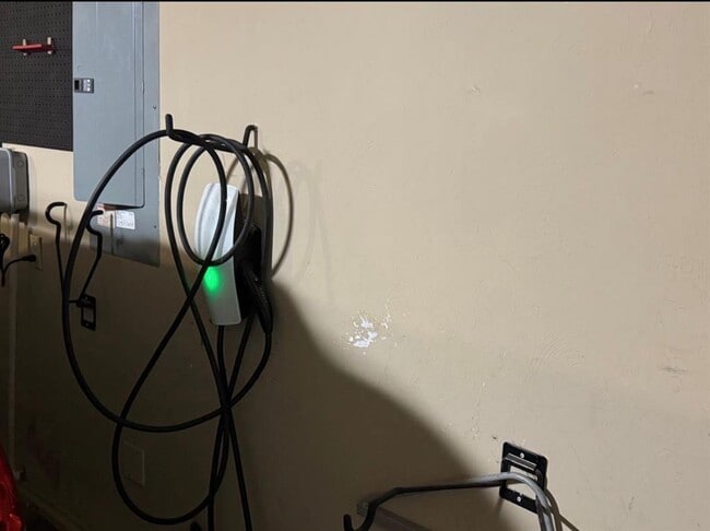 Building Photo - 2400 NW 151st St