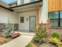 Building Photo - 1413 Zachary Ln