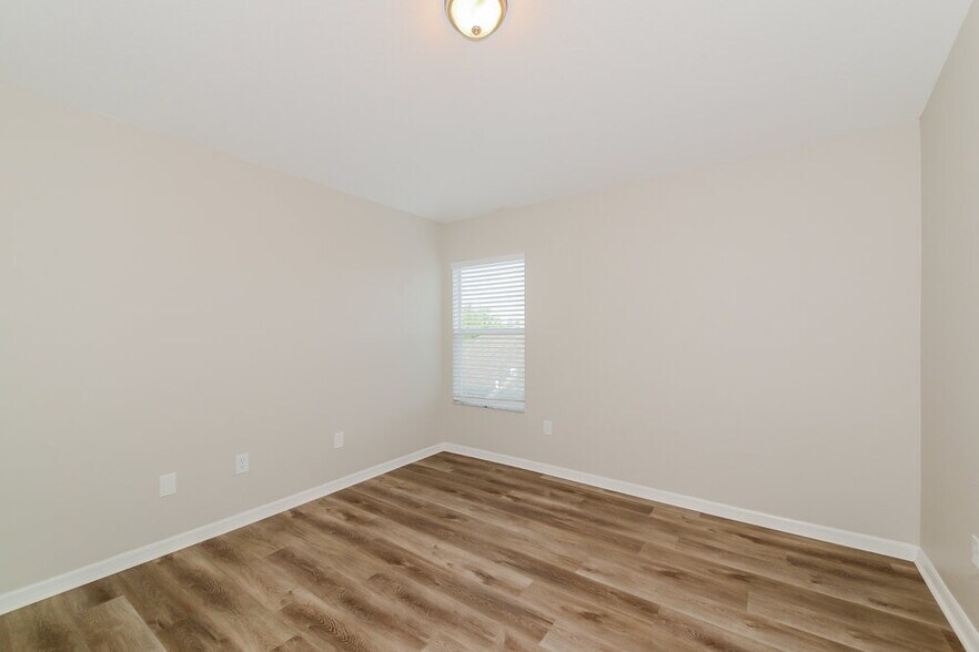 Building Photo - 1131 Seminole Sky Dr