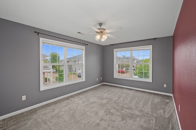 Building Photo - 106 Essex Ln