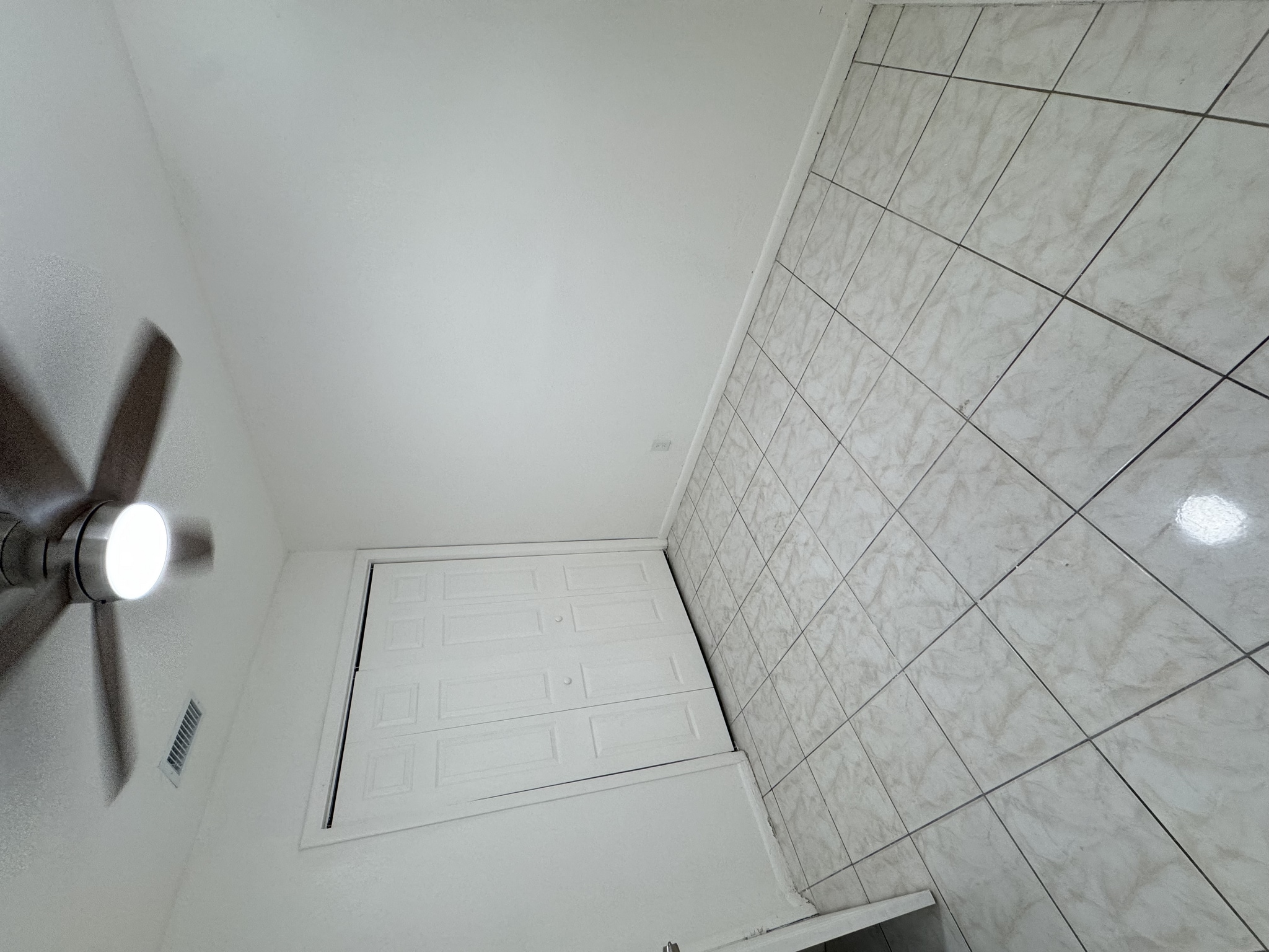 Building Photo - 2401 NW 2nd St