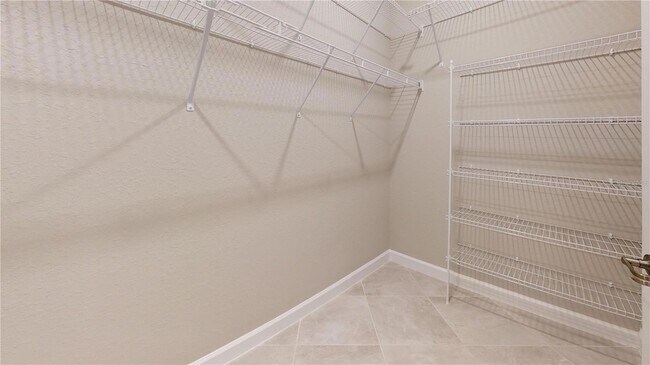 Building Photo - 1464 Saddlewood Cir