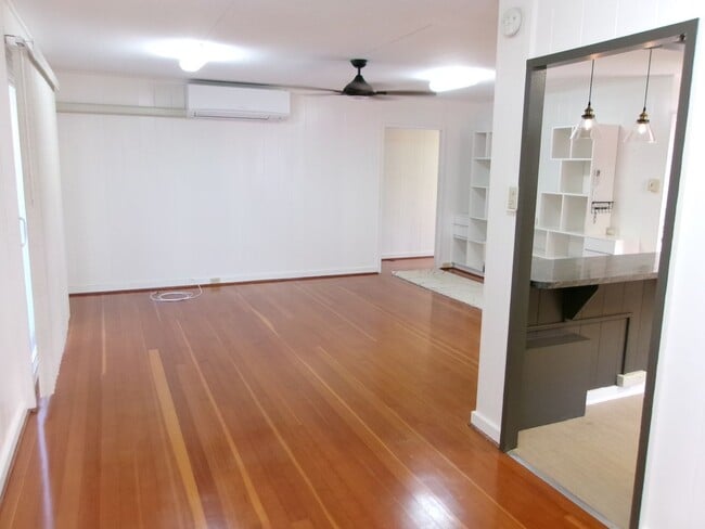 Building Photo - Halawa Drive