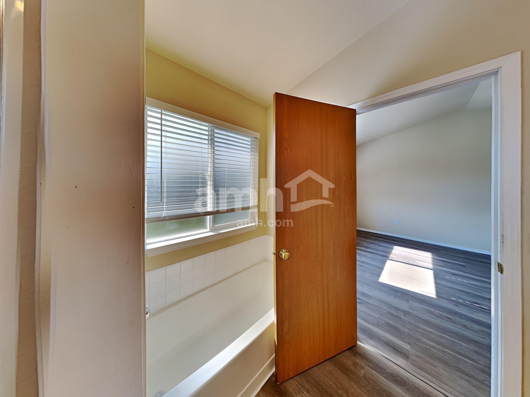 Building Photo - 19610 15th Avenue Ct E