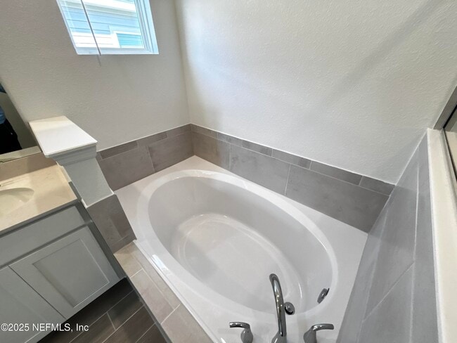 Building Photo - 1671 Lachlan Cir