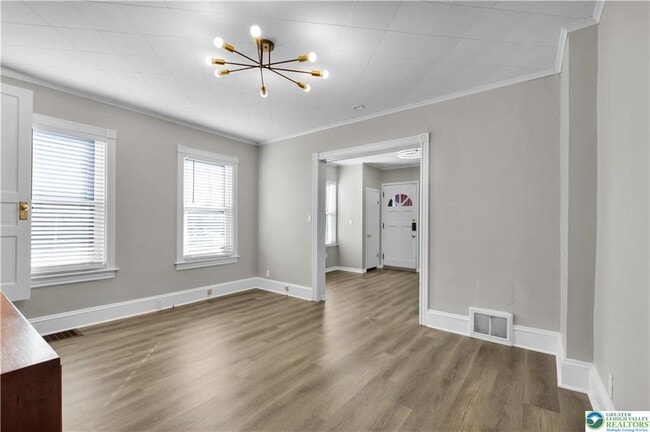 Building Photo - 321 W Babbitt Ave