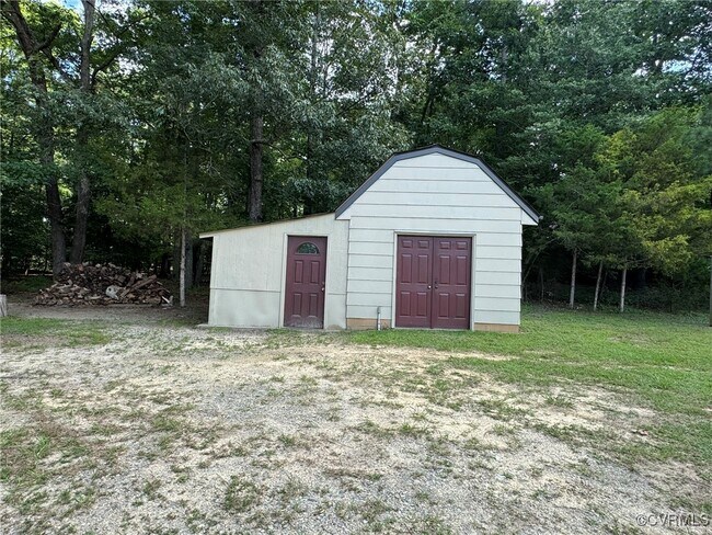 Building Photo - 10200 Graves Rd
