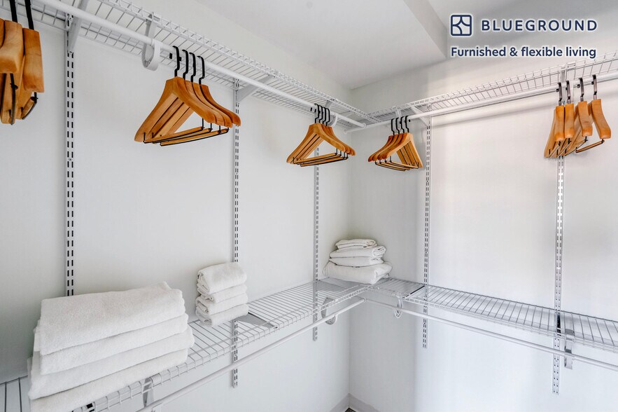 Building Photo - 501 Brazos St