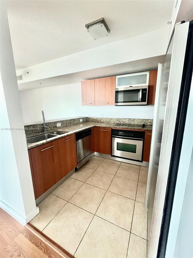 Building Photo - 9055 SW 73rd Ct