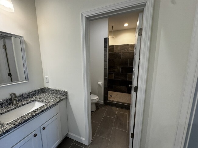 Building Photo - House for Rent