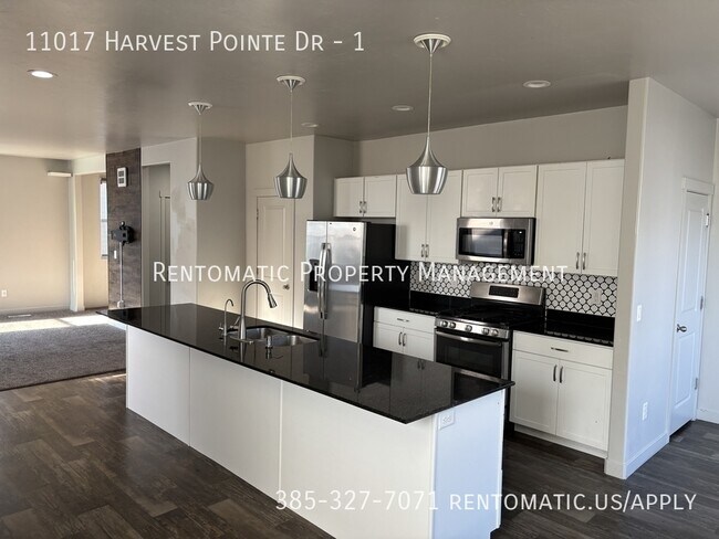 Building Photo - 11017 Harvest Pointe Dr