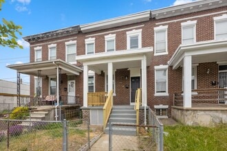 Building Photo - 206 S Hilton St