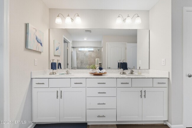 Building Photo - 43 Cardinal Br Ln