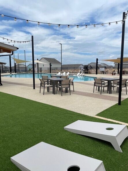 Building Photo - 412 Texas Angel Way