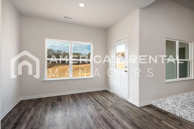 Building Photo - Coming Soon! Available to VIEW SOON!!