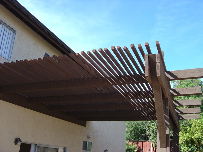 Building Photo - 407 Leavens Ct