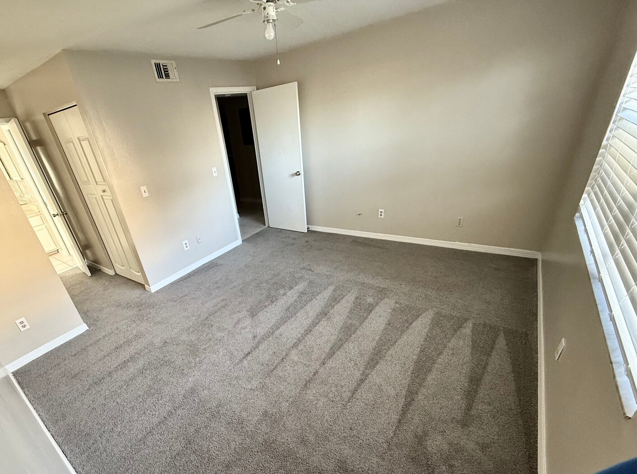 Master - 467 Crabapple Ct