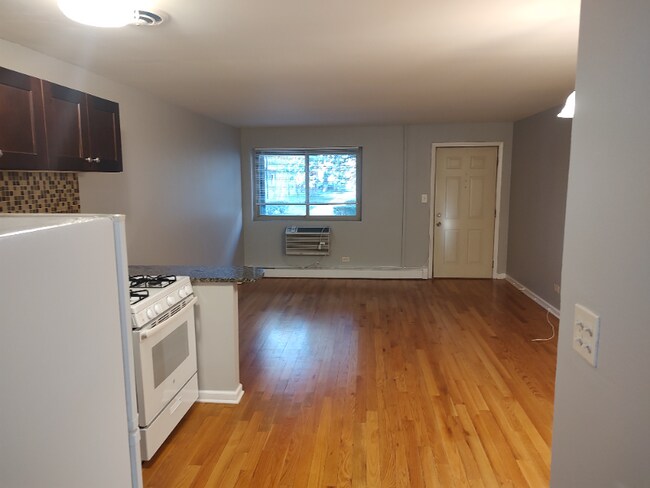 Building Photo - 8500 Waukegan Rd