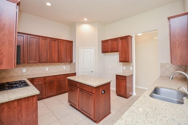 Building Photo - 3807 Broken Pine Ct