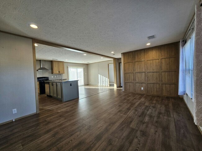 Building Photo - 1009 Wabash Ct