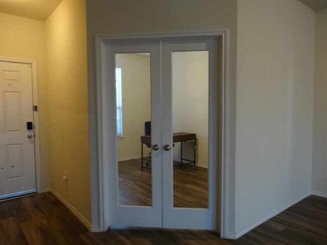 Building Photo - 4418 Windmill Run Dr