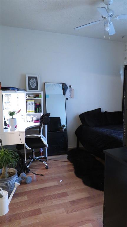 Building Photo - 1910 Robbins Pl