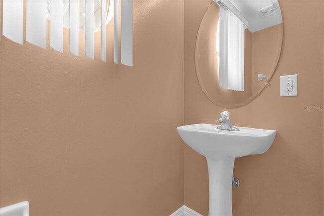 Building Photo - 516 Brunello Dr