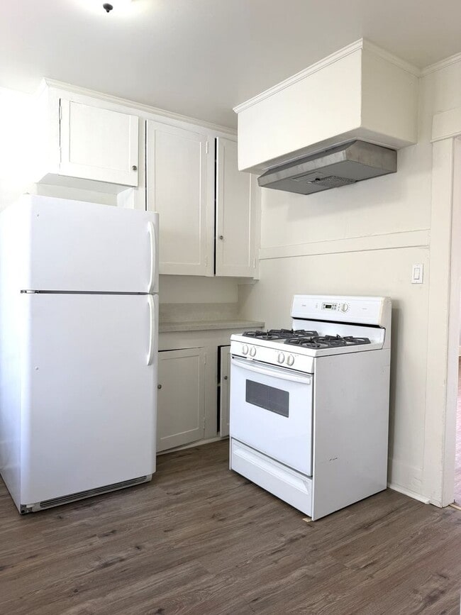 Building Photo - 469