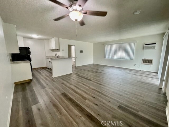 Building Photo - 686 E Cottonwood Rd