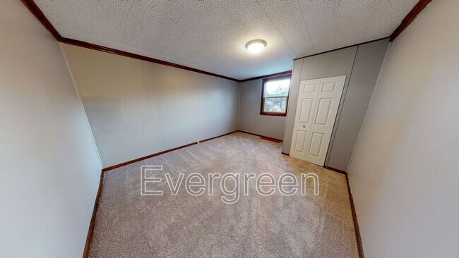 Building Photo - 233 S Hamilton Ave