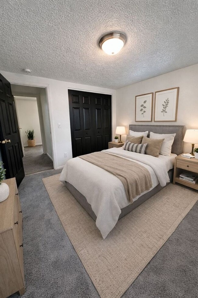 Building Photo - 2 Bedroom and 1.5 Bathroom apartment in Beaver, PA!!